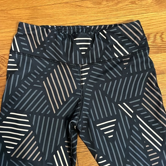 Carve Designs Leggings - Picture 2 of 4